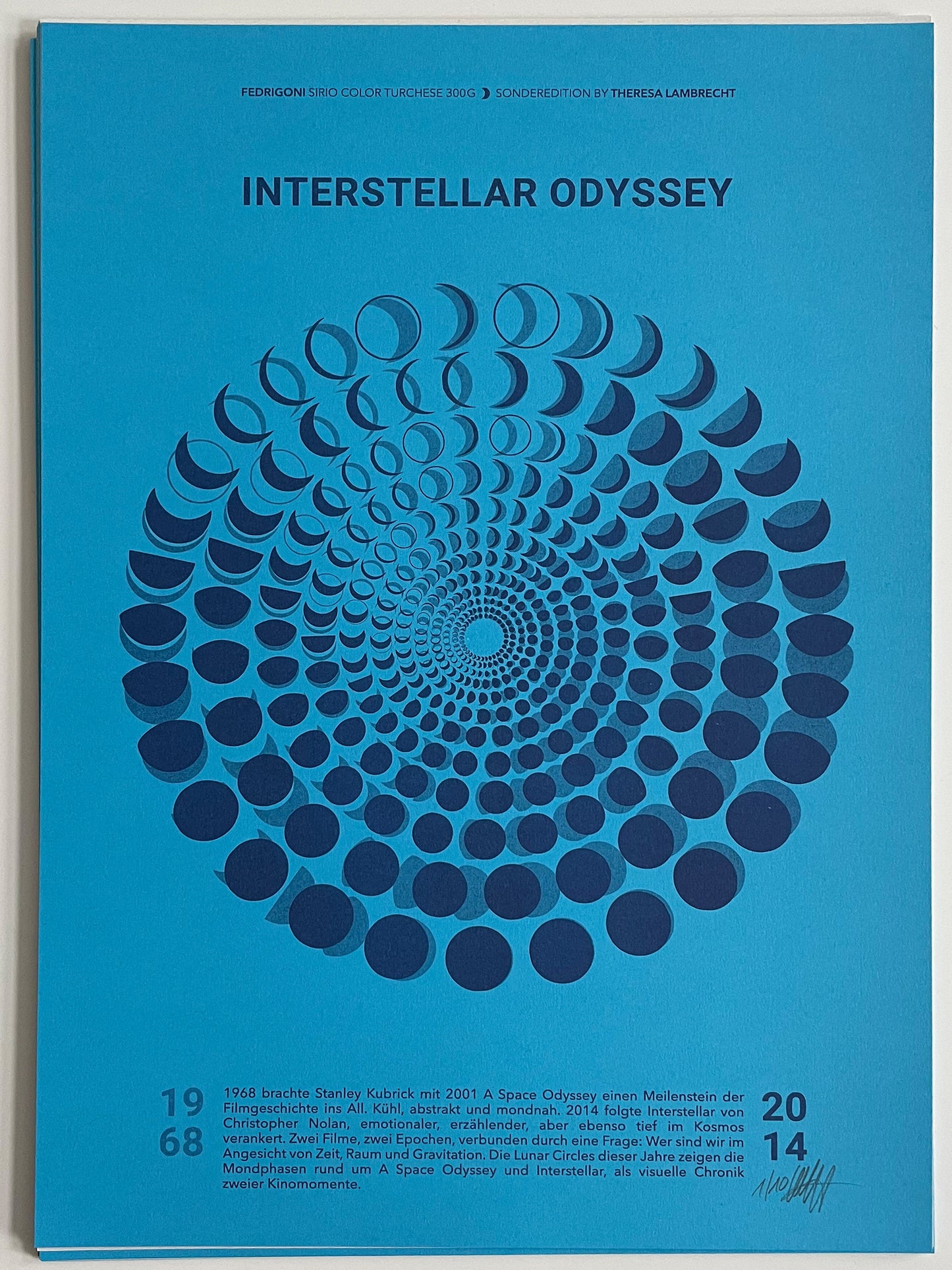 Mondphasen Poster 1968 und 2014 – Interstellar Odyssey Edition. Limitierter Moon Code von Theresa Lambrecht. Gedruckt auf Fedrigoni Künstlerpapier.