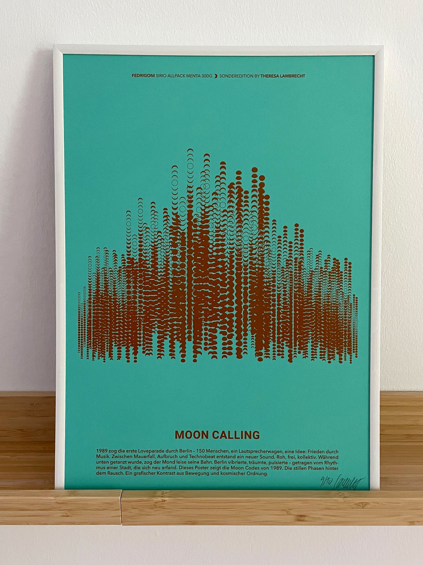 Limitierter Kunstdruck der Mondphasen 1989 auf Fedrigoni Papier. Inspiriert von der ersten Loveparade und dem Berliner Mauerfall. A3 Poster Design. Theresa Lambrecht.