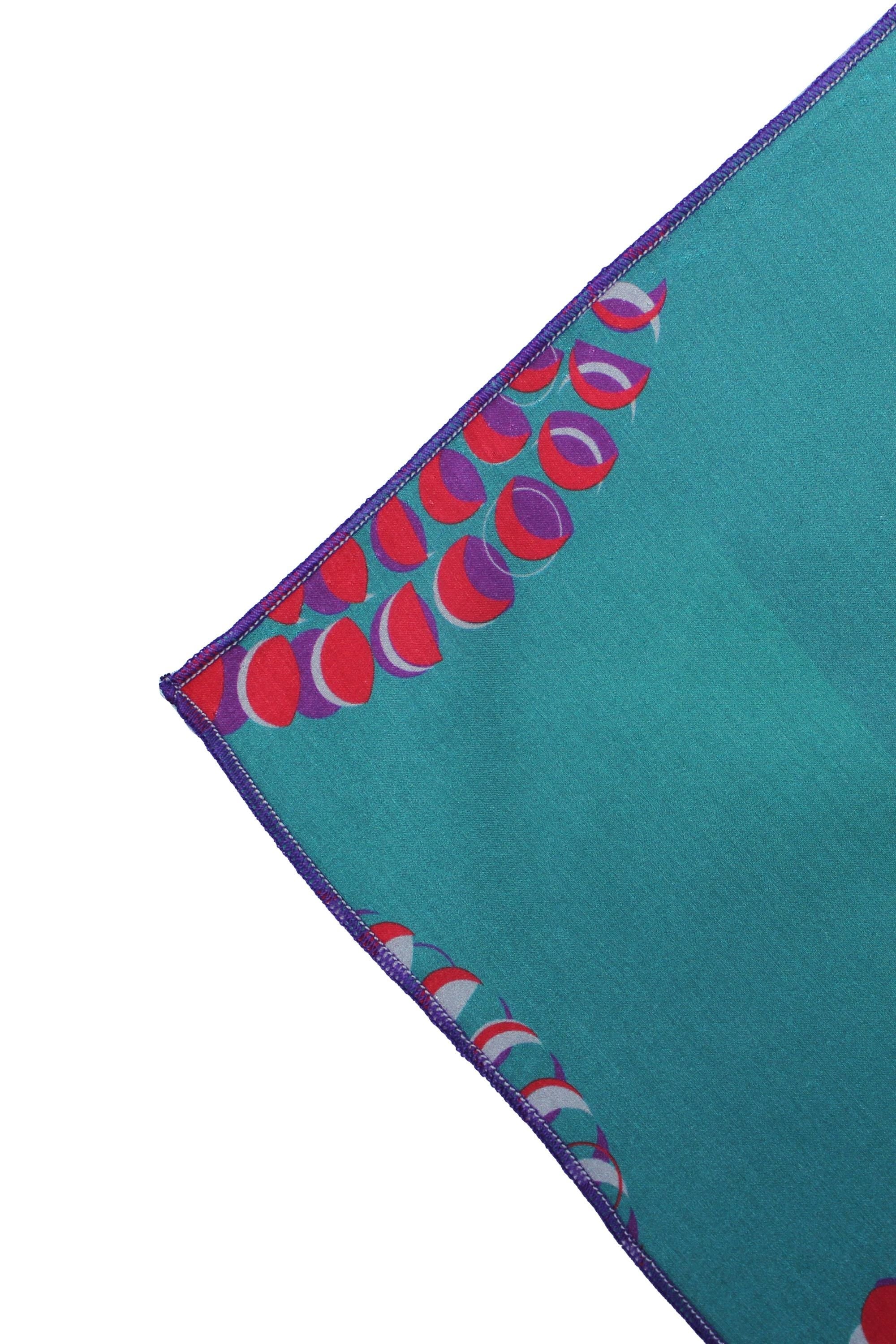 Türkises Designer Tuch mit Mond Pattern Print, Bio Seide, limitierte Edition Fashion Kollaboration, Lunar Circles 
